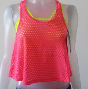 Tank top sport for womens. NWT. one size